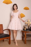 Cinead Floral Puff Dress in Pink