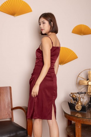 Qinra Ruched Dress in Wine