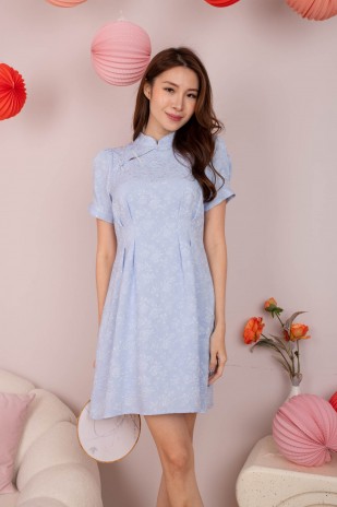 Rize Embossed Puff Cheongsam in Blue