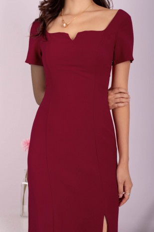 Fiora Notched Dress in Wine