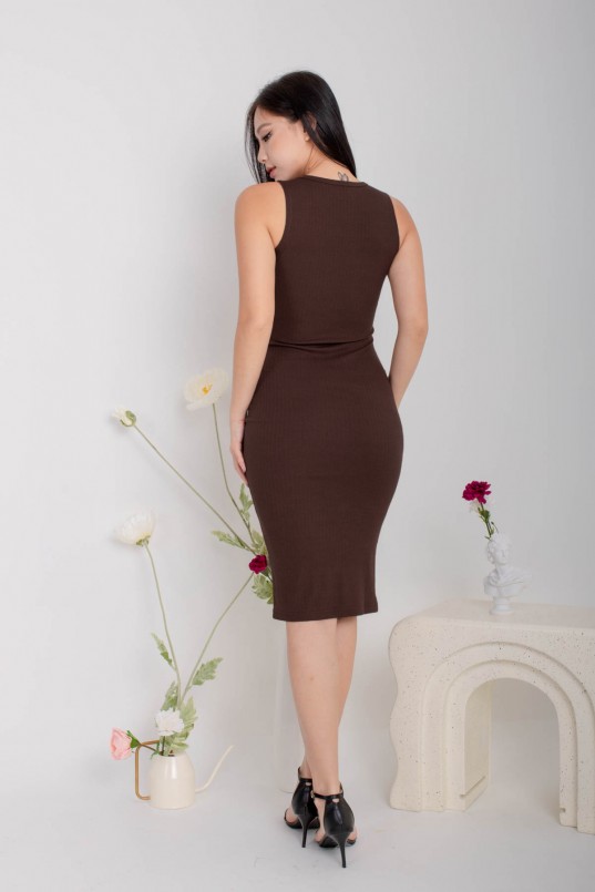 Jasleen Ruched Waist Midi Dress in Taupe