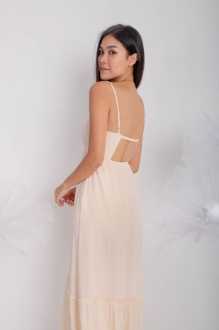 Dachelle Back Cut-Out Maxi in Apricot