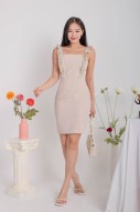 Stelly Straight-Neck Lace Dress in Sand