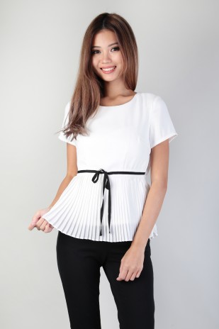 Lucinda Pleated Top in White (MY)