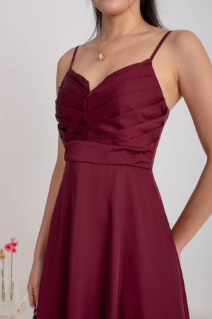 Emmeline Pleated V-Dip Flare Maxi in Wine