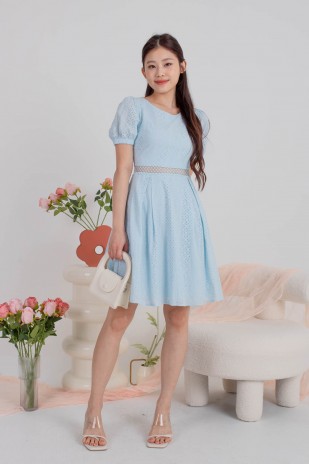 Erine Lace Embroidery Puff Dress in Blue