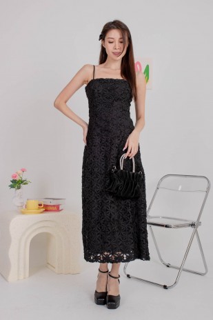 Kayhre Floral Textured Midi Dress in Black