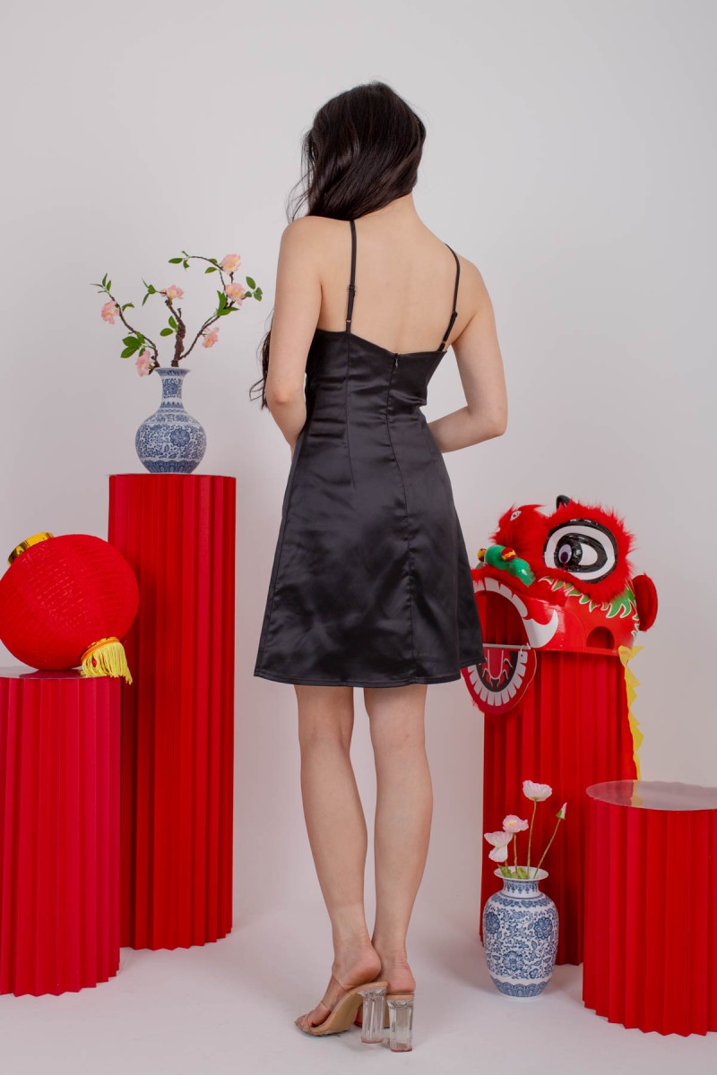 Yoona Halter Dress in Black