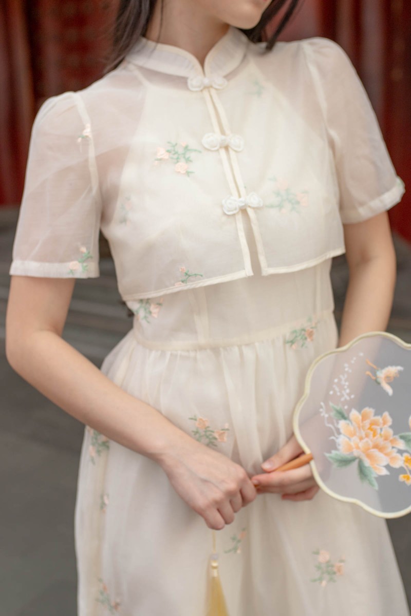 Symphony Embroidered Cheongsam Set in Cream
