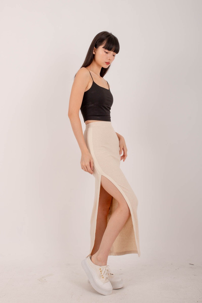 Advance Knitted Skirt in Cream