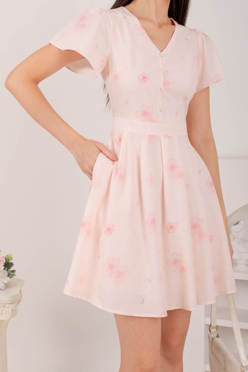 Kiara Floral V-Neck Dress in Blush