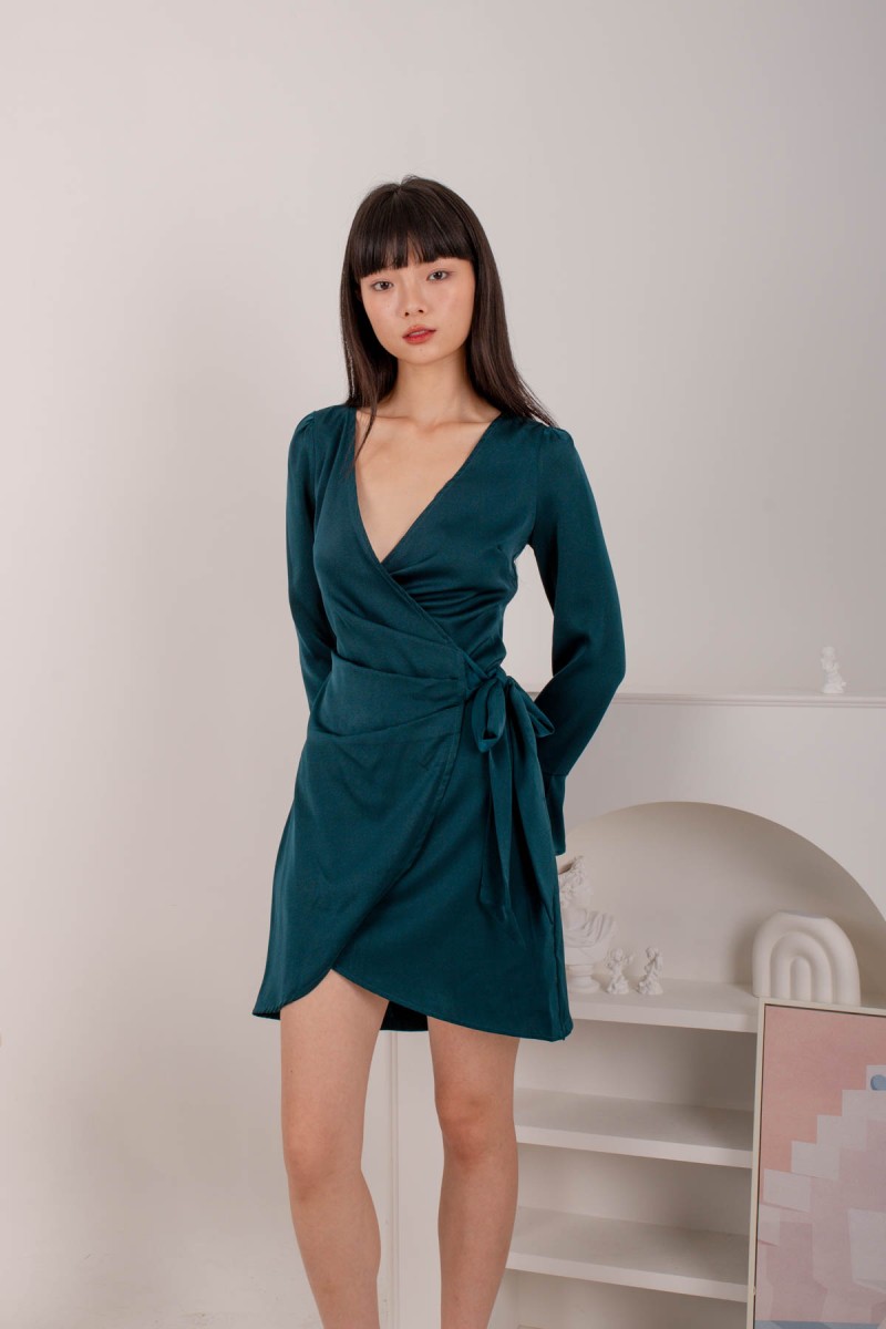 Isolde Bell Sleeved Wrap Dress in Forest