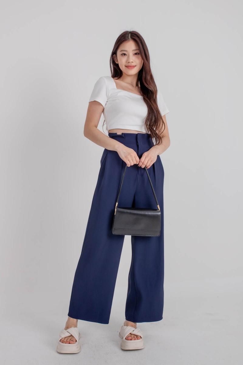 RESTOCK3: Dynamics Square-Neck Crop Top in White