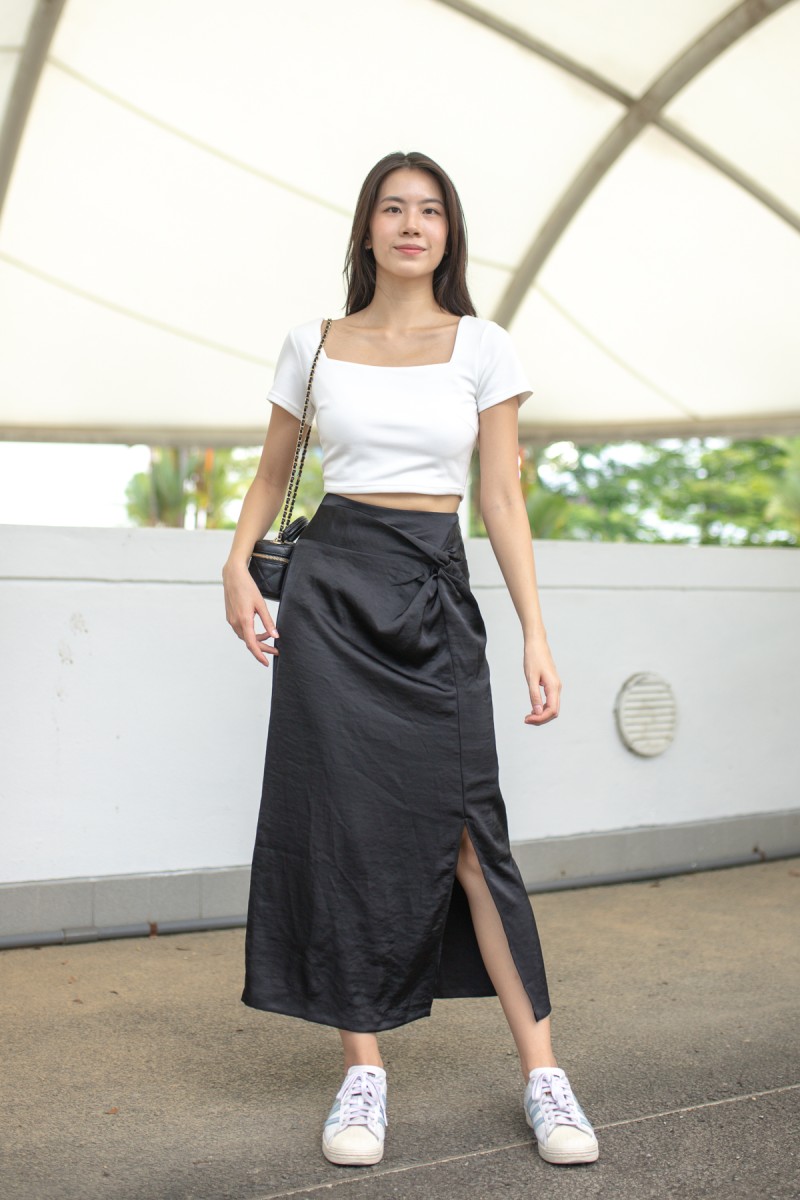 RESTOCK3: Dynamics Square-Neck Crop Top in White