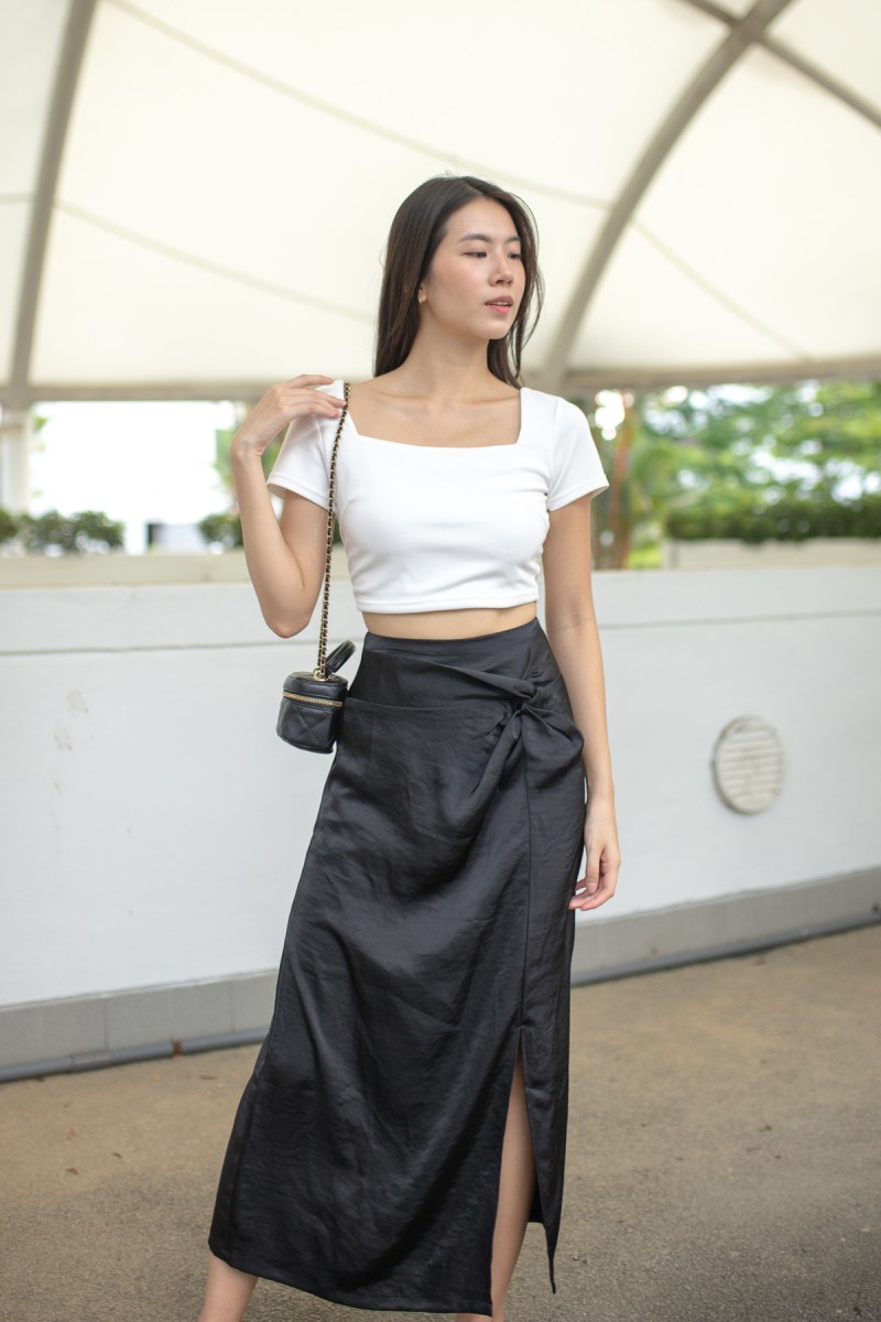 RESTOCK3: Dynamics Square-Neck Crop Top in White