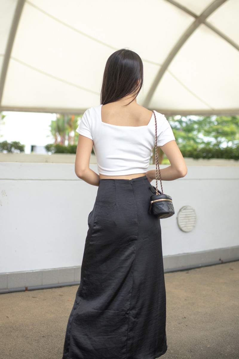 RESTOCK3: Dynamics Square-Neck Crop Top in White