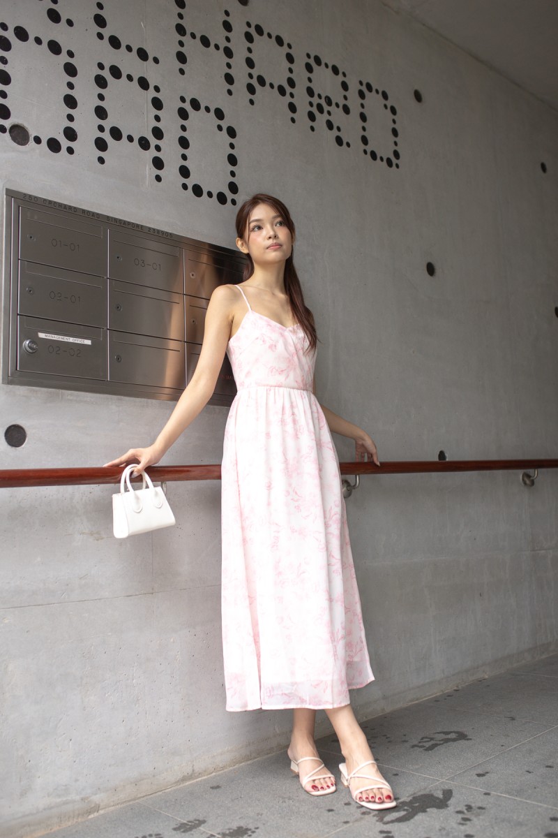 Lila V-Neck Floral Print Maxi Dress in Pink