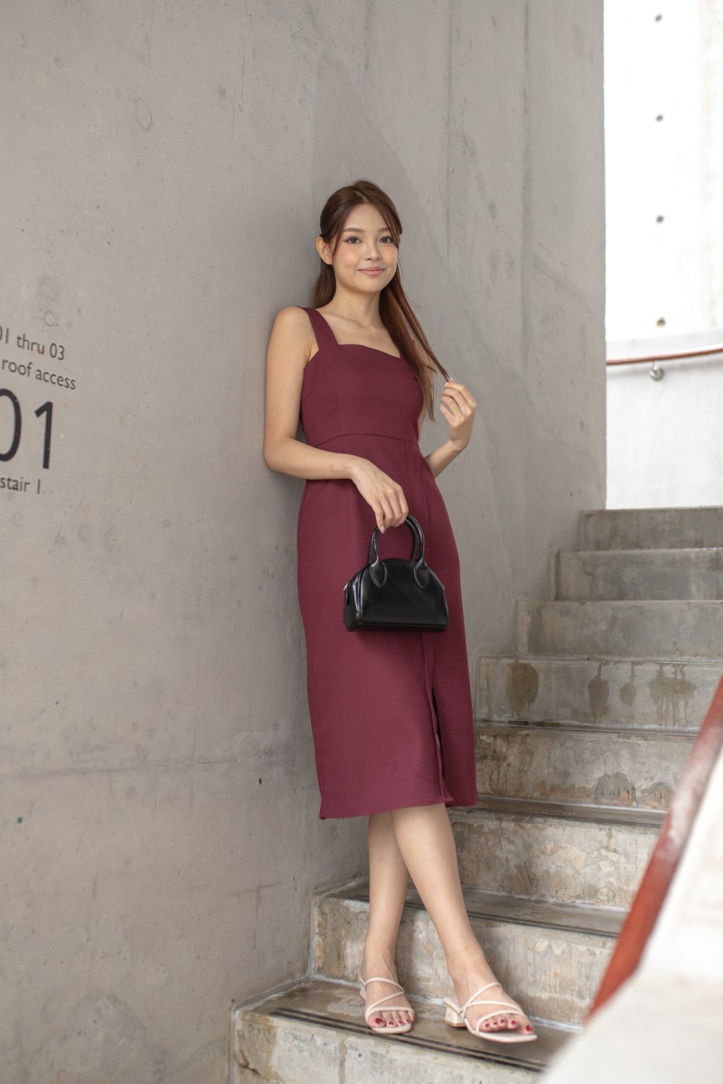 Kalia Square Neck Sheath Dress in Wine