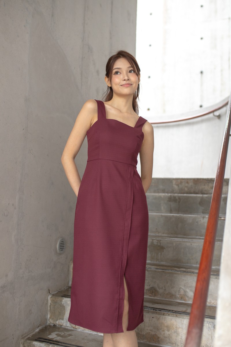 Kalia Square Neck Sheath Dress in Wine