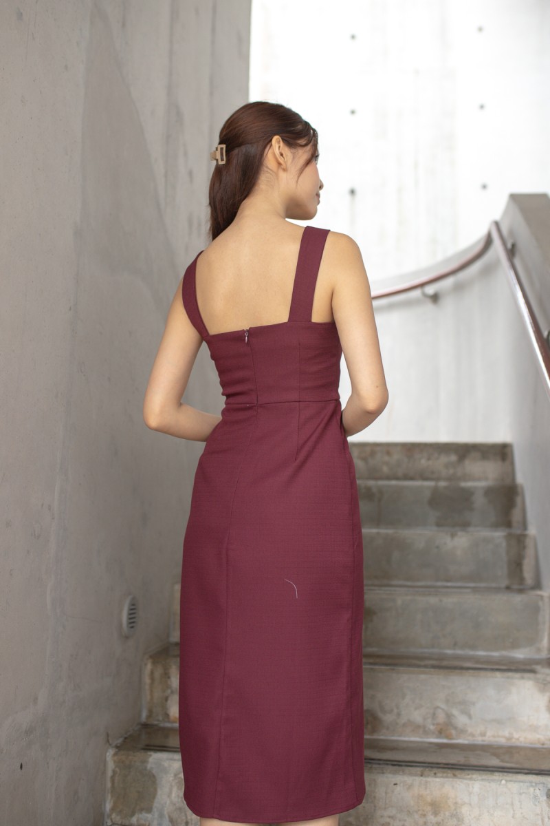 Kalia Square Neck Sheath Dress in Wine