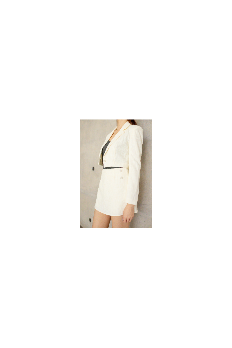 Aria Tweed Cropped Blazer in Cream