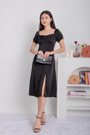 Elodie Ruched Puff Midi Dress in Black (MY)