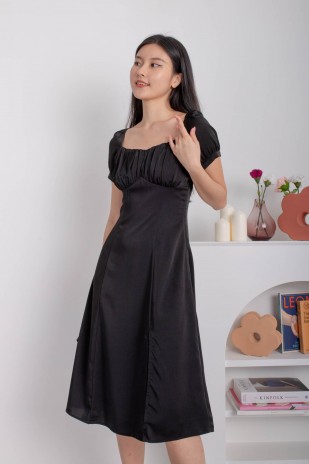Elodie Ruched Puff Midi Dress in Black (MY)