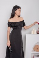 Elodie Ruched Puff Midi Dress in Black (MY)