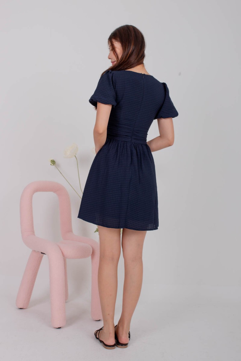 Taliese Textured V-Neck Puff Dress in Navy (MY)