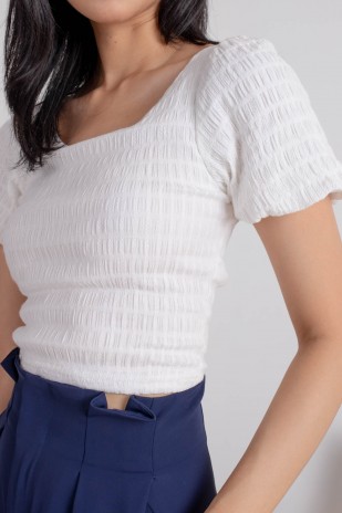 Bayenne Textured Scoop Puff Top in White (MY)